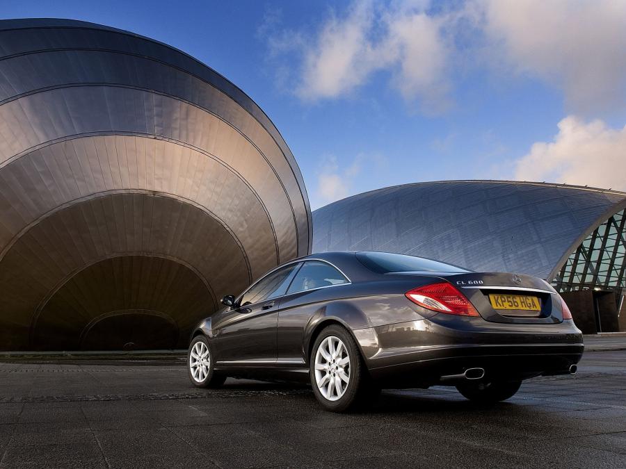  Mercedes-Benz CL500 2006 года  (UK) (фото 2 из 16)